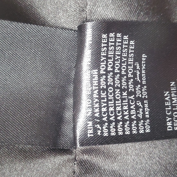 Pea coat bebe size small. Waist line with detachable faux collar. - Picture 4 of 5